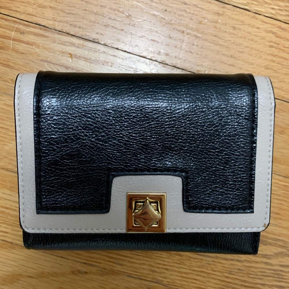 Mia & Luca black wallet NWT